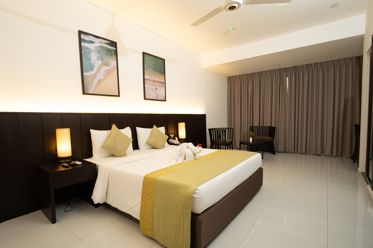 DELUXE ROOMS at Kynrock Airport Hotel